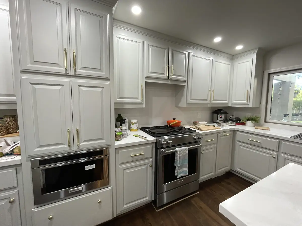 Cabinets & Wood Refinishing